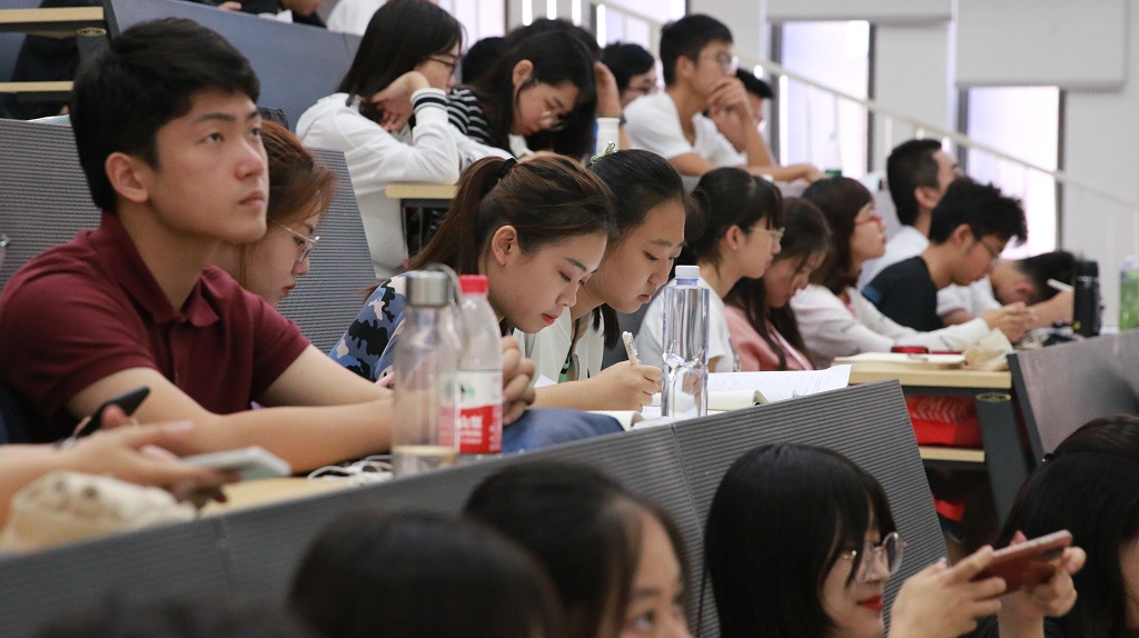 1569737645393059883.jpg 1569737645393059883.jpg