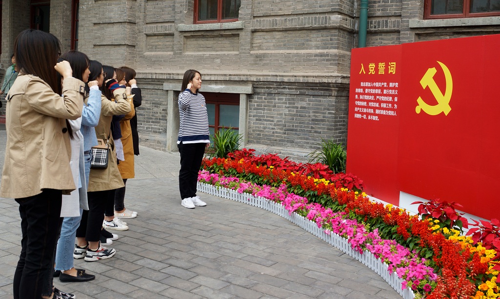 1571109976018002433.jpg 1571109976018002433.jpg